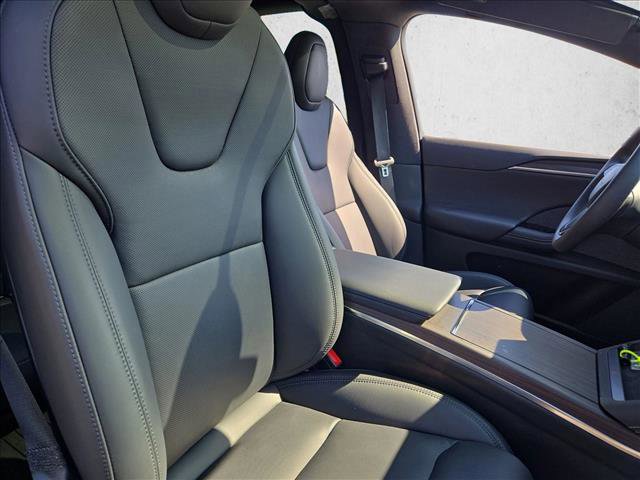 Used 2024 Tesla Model X image 21