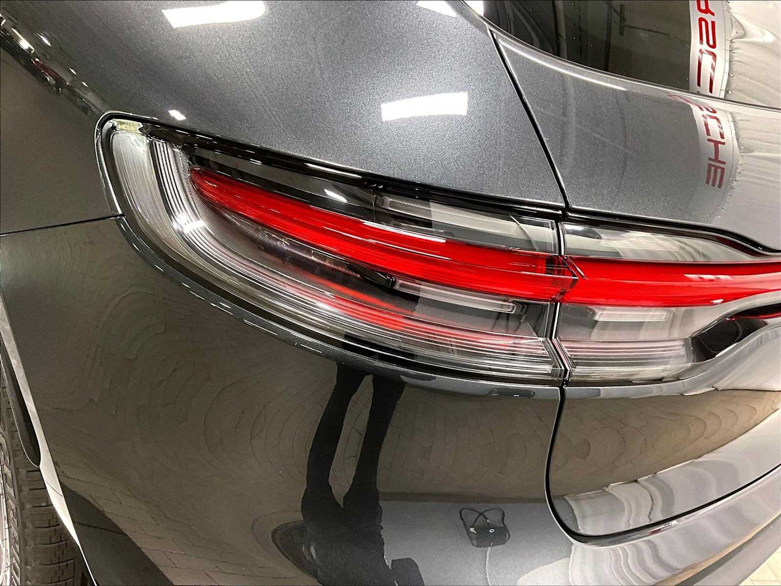 Used 2026 Porsche Macan S AWD/4WD image 36