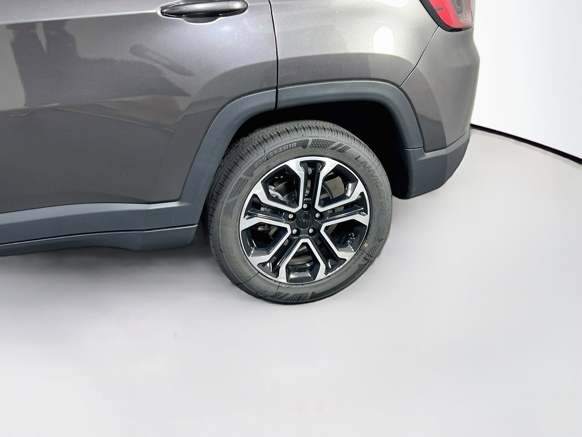 Used 2022 Jeep Compass Limited w/ Sun and Sound Group AWD/4WD image 29