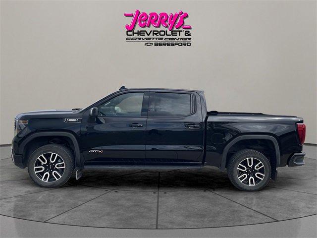 Used 2024 GMC Sierra 1500 AT4 w/ Technology Package image 2