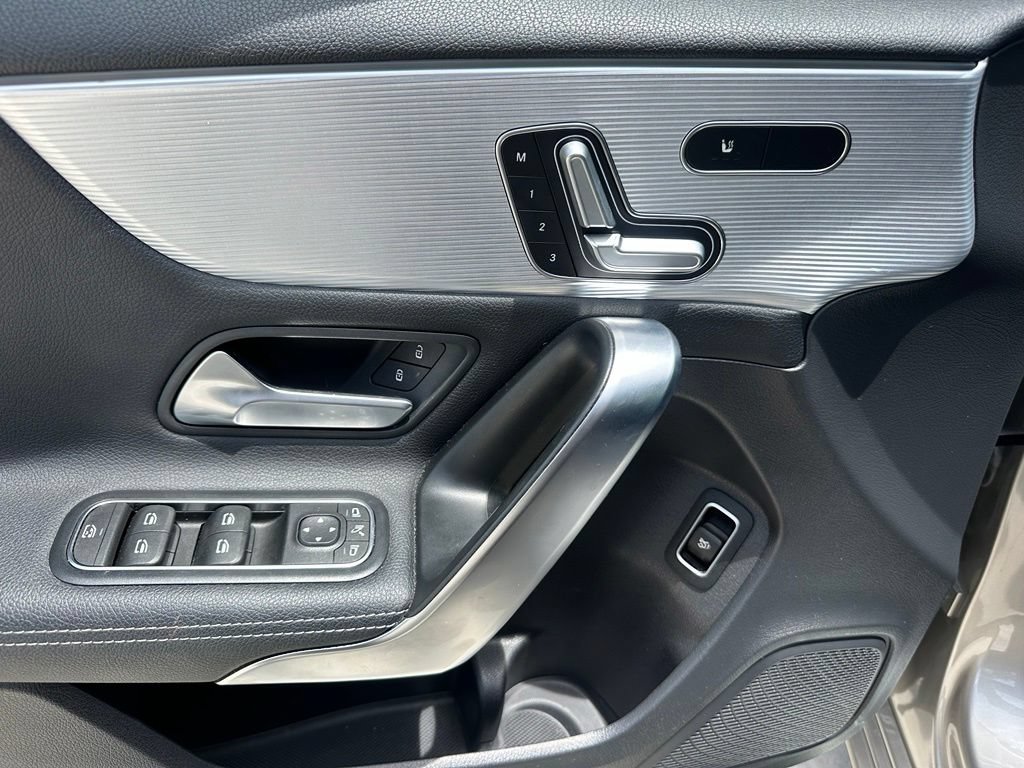 Used 2021 Mercedes-Benz A 220 image 16