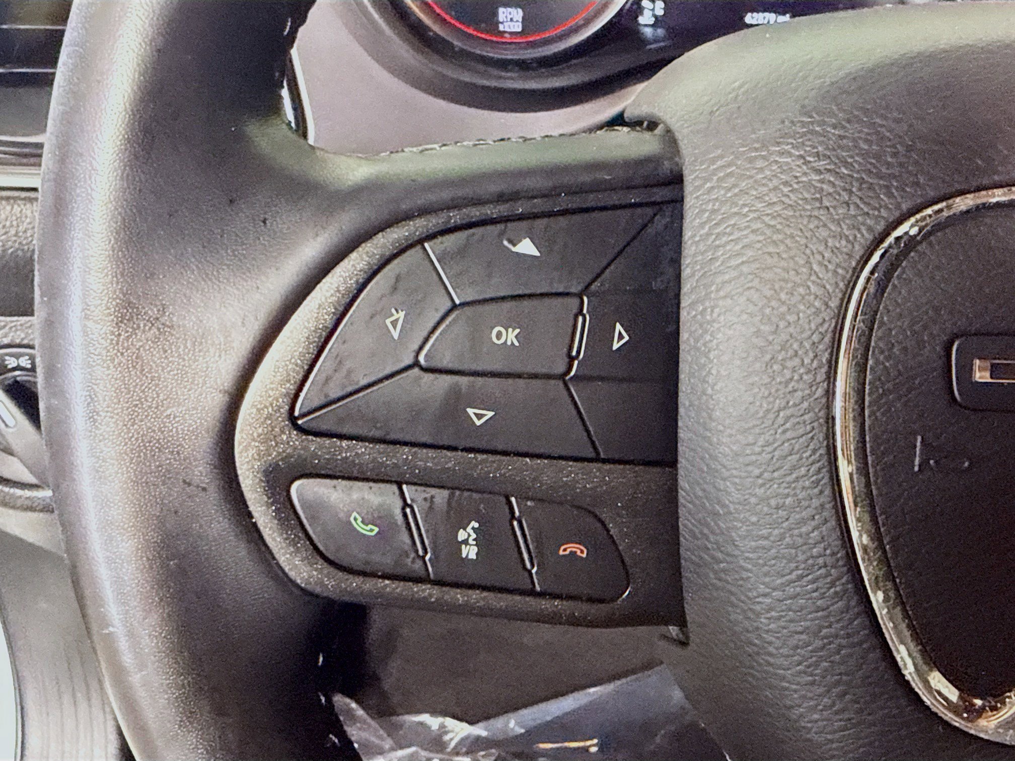 Used 2022 Dodge Challenger SXT image 14