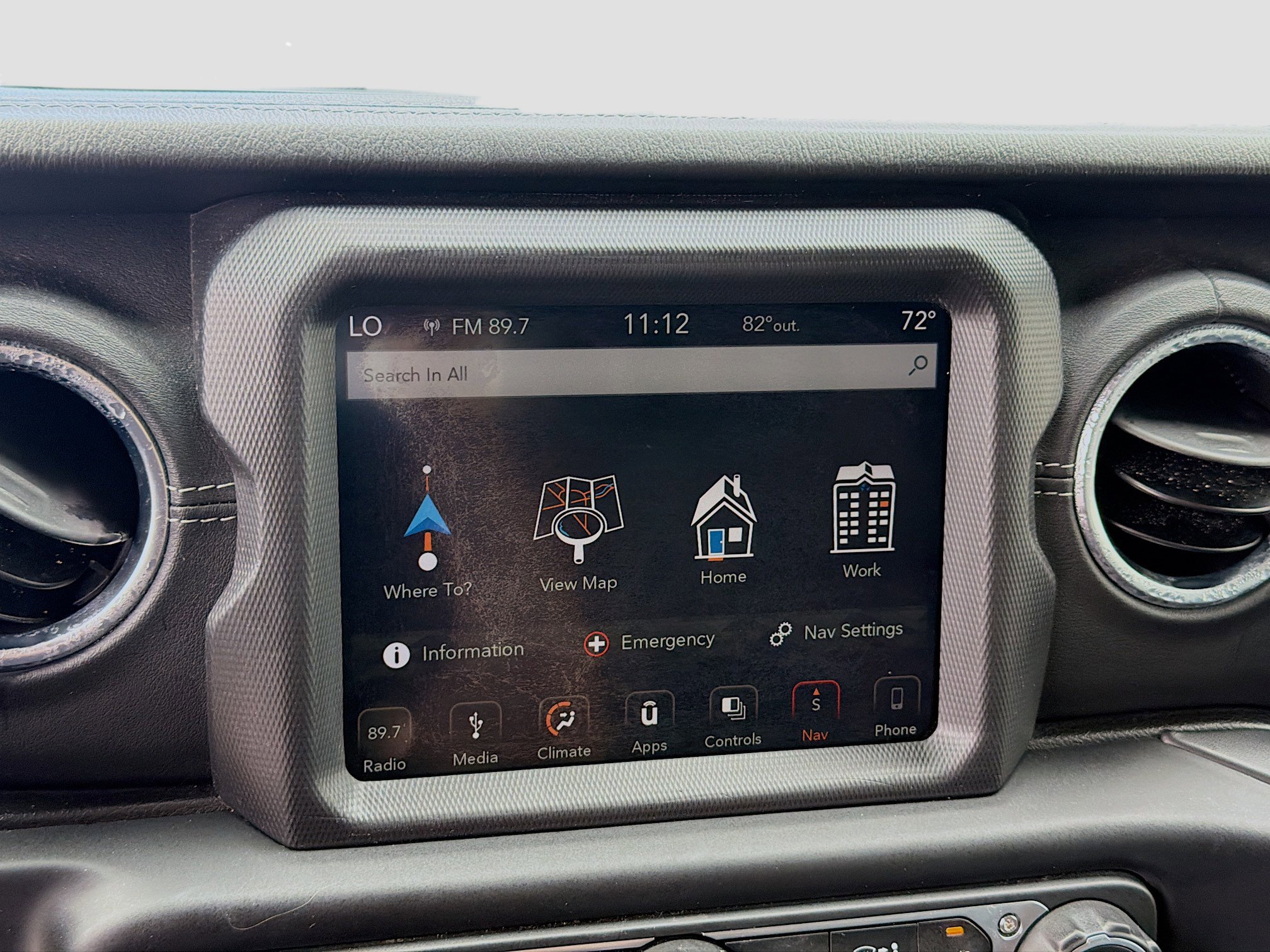 Used 2019 Jeep Wrangler Unlimited Sahara AWD/4WD image 13