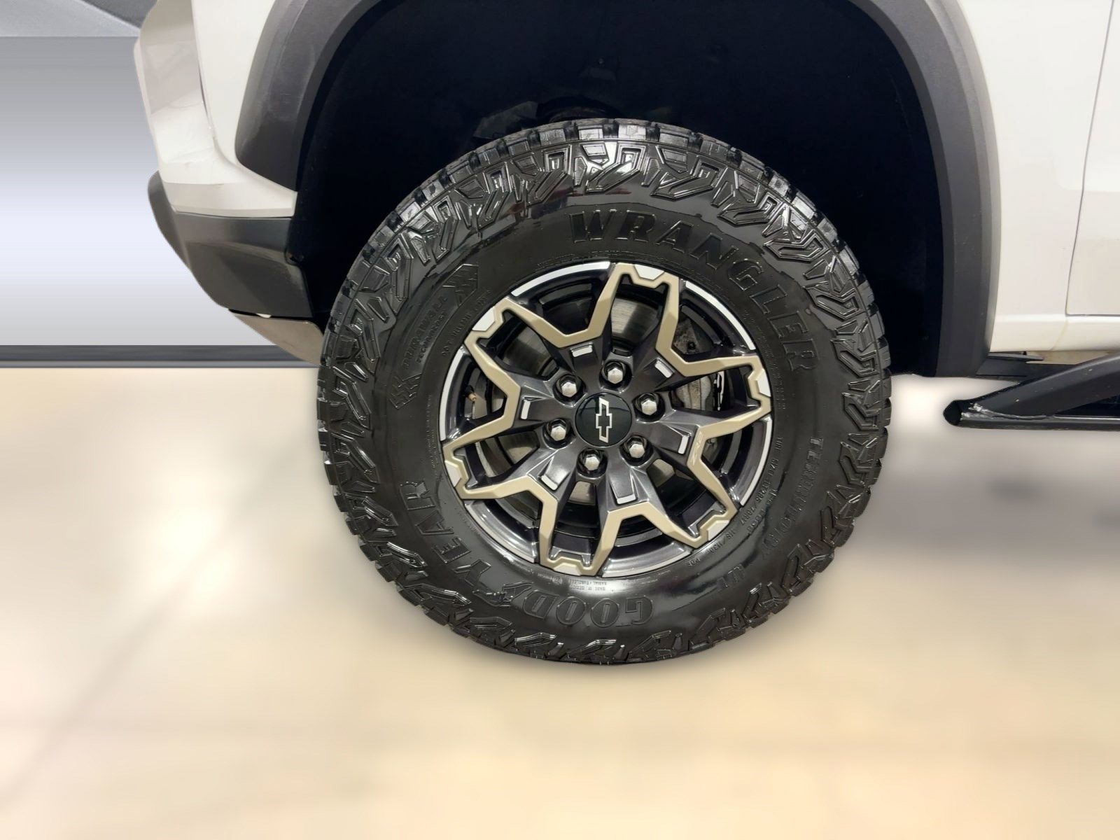 Certified 2023 Chevrolet Colorado ZR2 w/ ZR2 Convenience Package III image 11