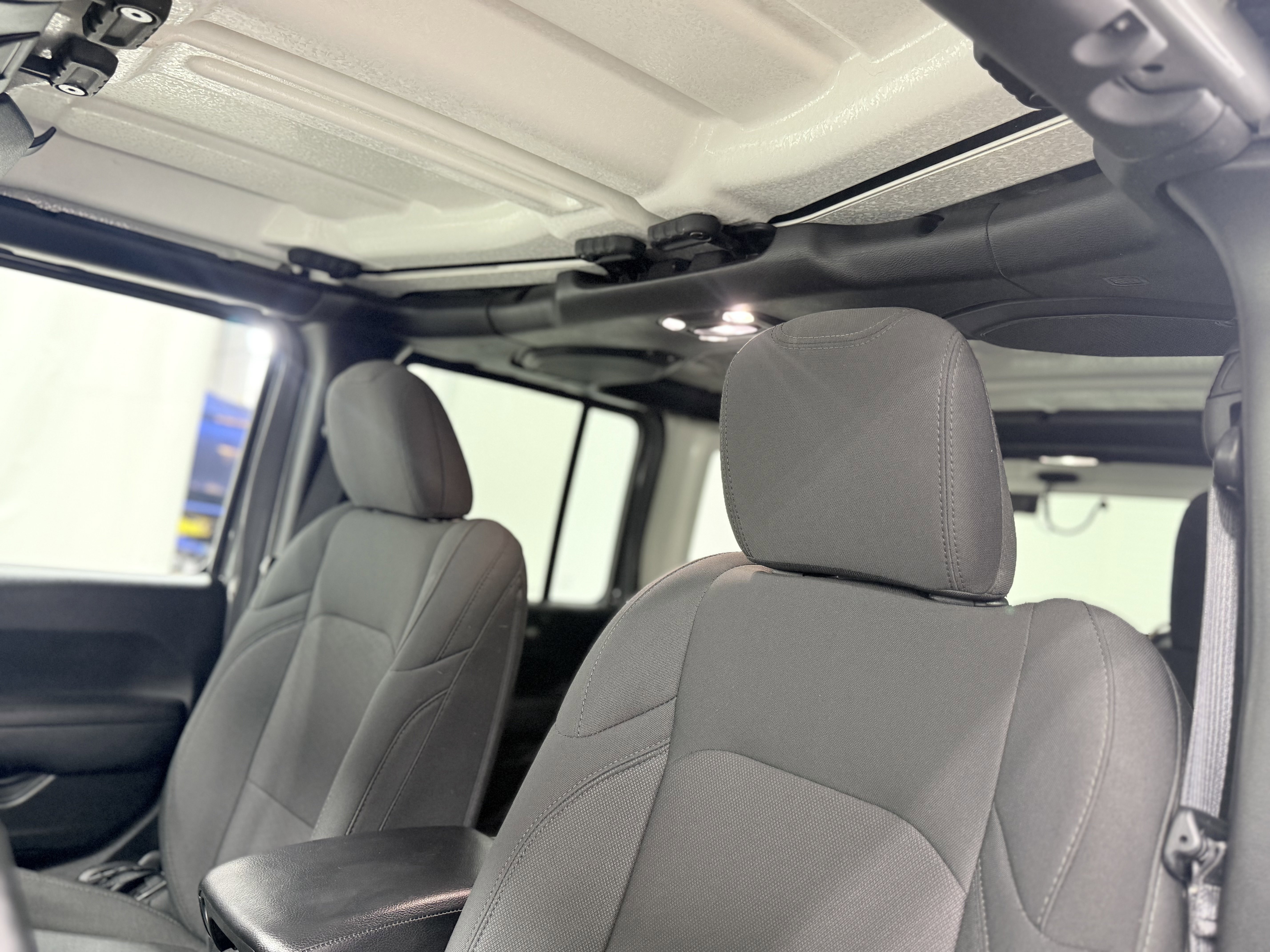 Used 2021 Jeep Wrangler Unlimited Sport image 12