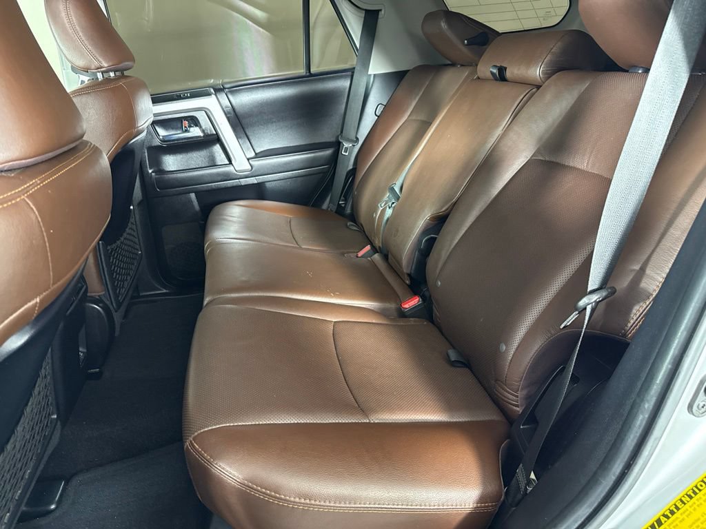 Used 2022 Toyota 4Runner Limited AWD/4WD image 32