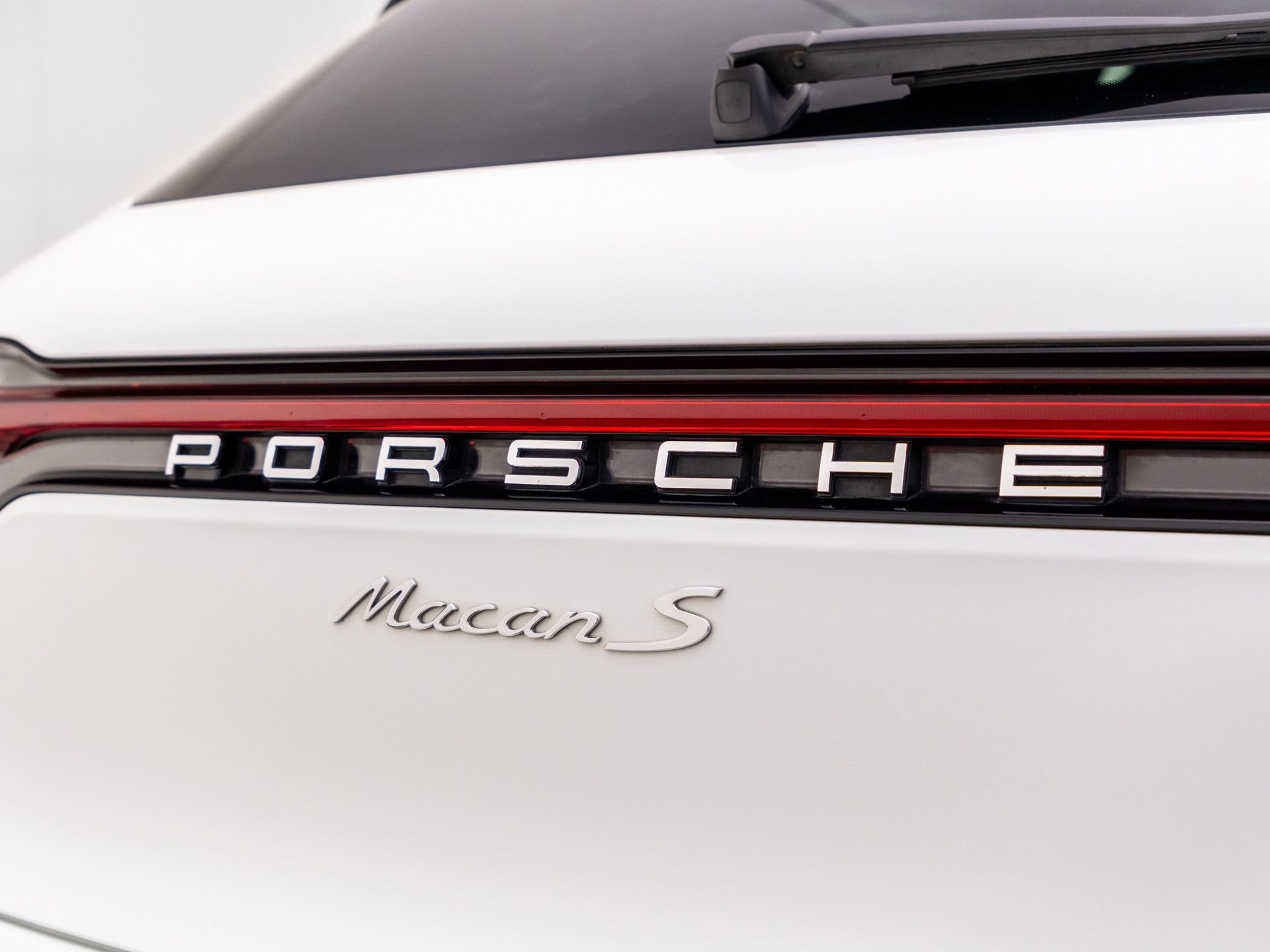 Used 2019 Porsche Macan S AWD/4WD image 38