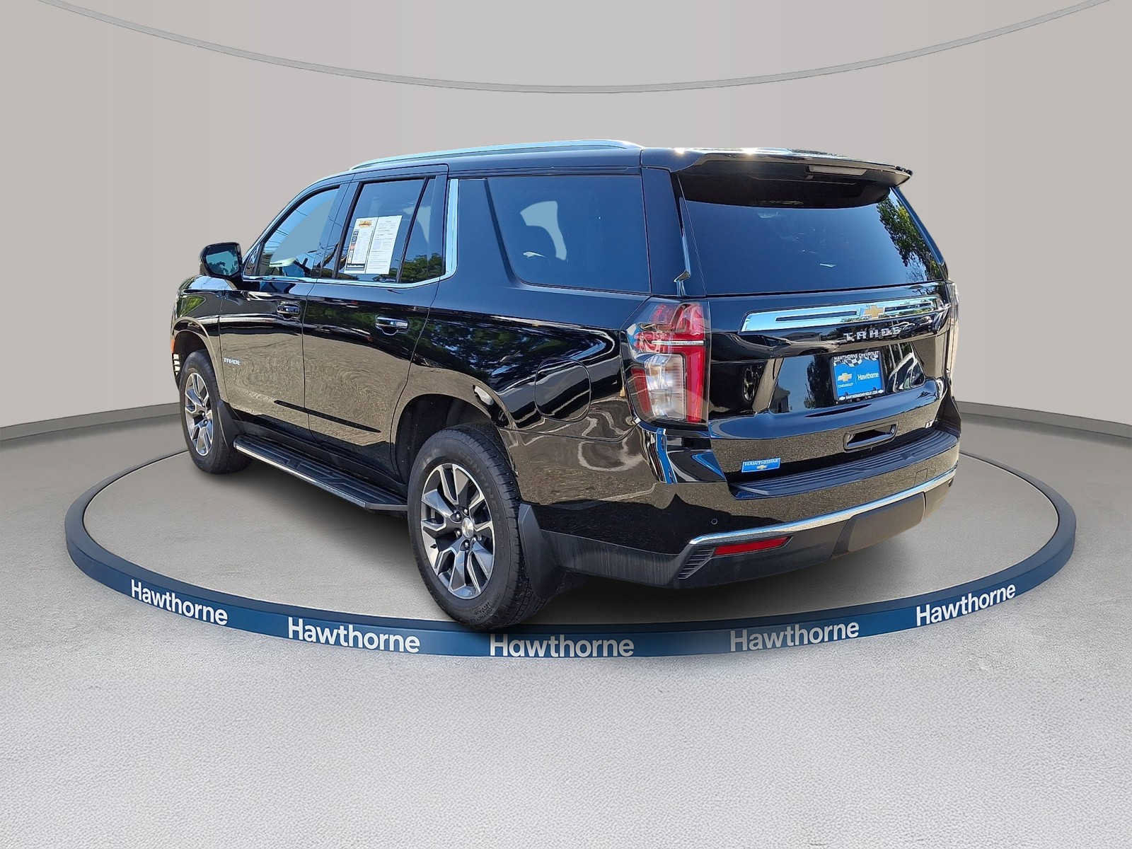 Certified 2024 Chevrolet Tahoe LT w/ LT Signature Package AWD/4WD image 4
