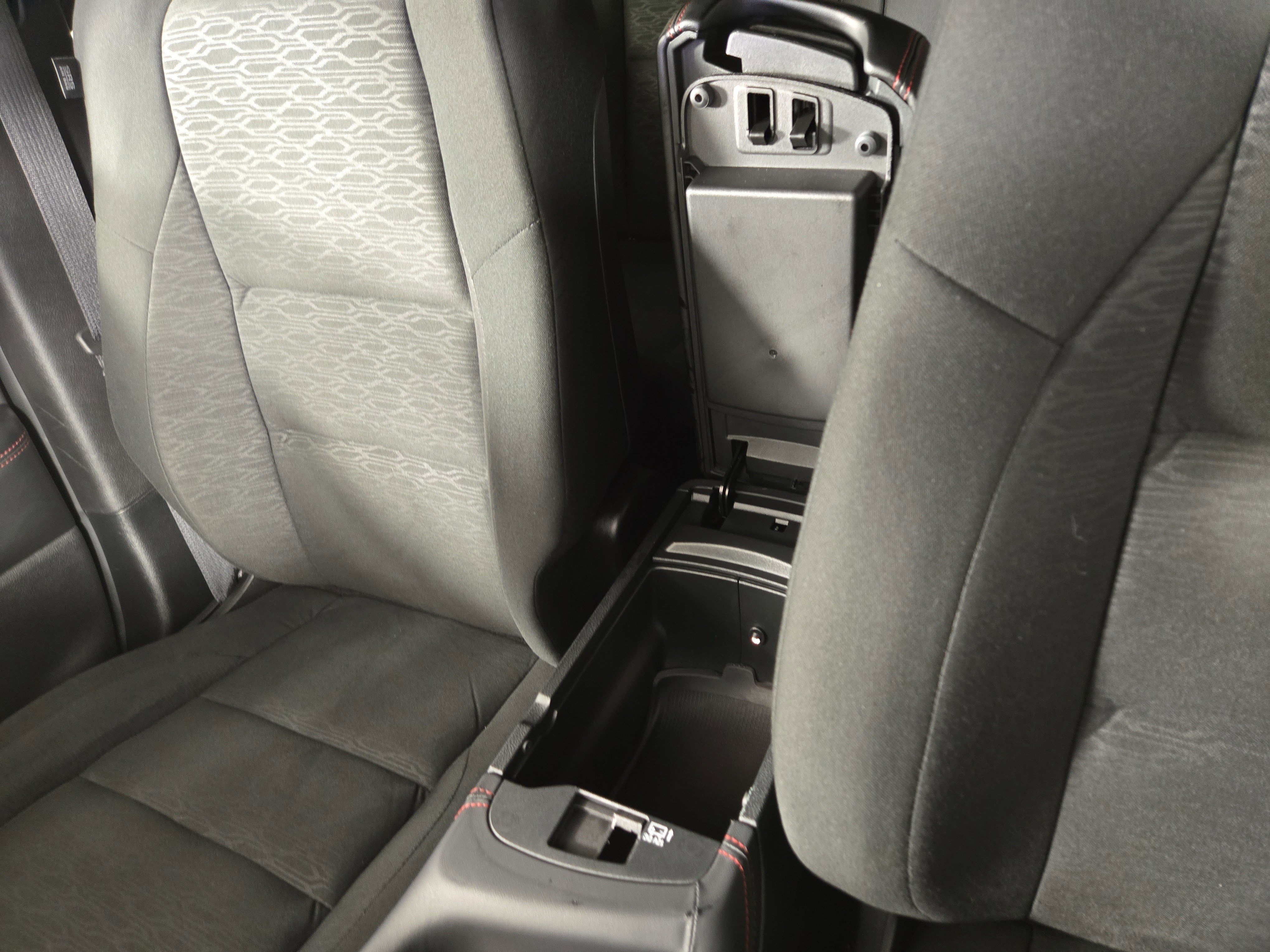 Certified 2025 Dodge Durango GT w/ Blacktop Package image 31