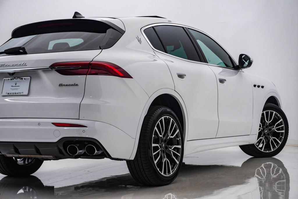Certified 2025 Maserati Grecale GT AWD/4WD image 10