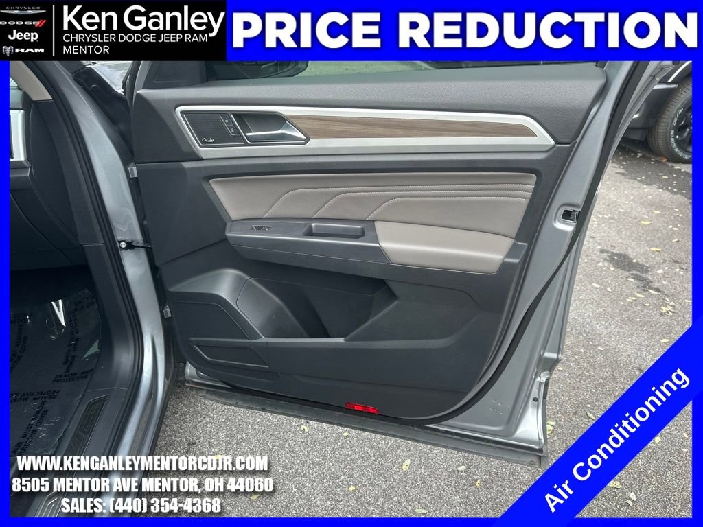 Used 2021 Volkswagen Atlas SEL Premium image 27