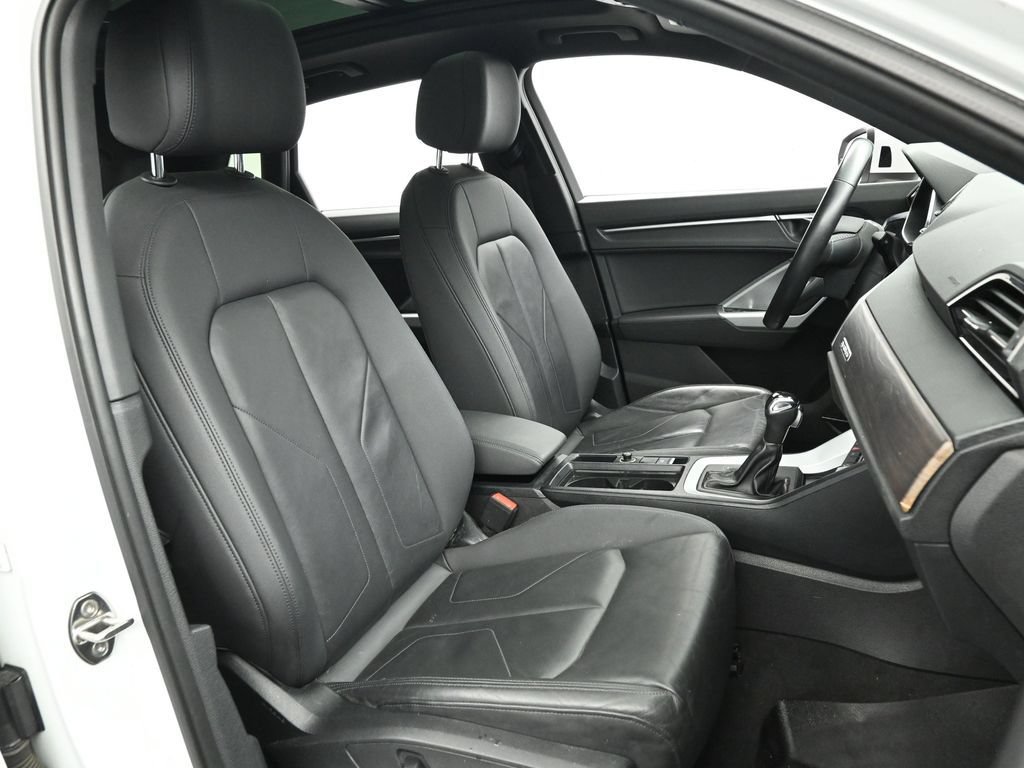 Used 2020 Audi Q3 2.0T Premium Plus w/ Premium Plus Package AWD/4WD image 27