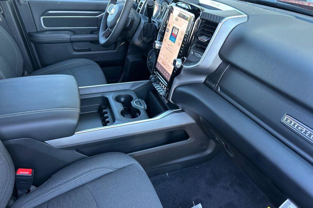 New 2026 RAM 2500 Big Horn AWD/4WD image 14