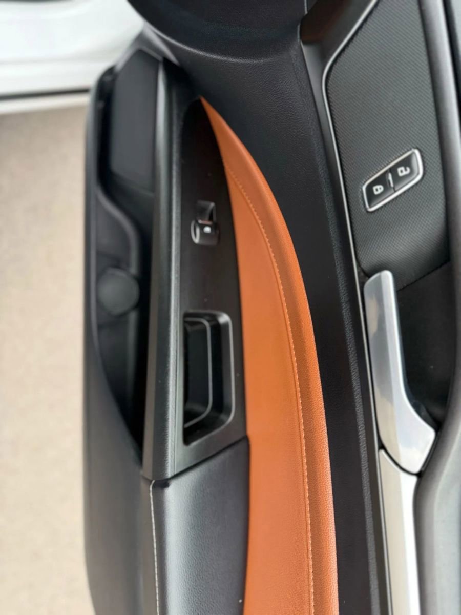 Used 2020 Ford Fusion Titanium image 25