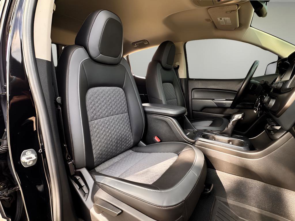 Used 2022 Chevrolet Colorado Z71 w/ Z71 Midnight Edition AWD/4WD image 25