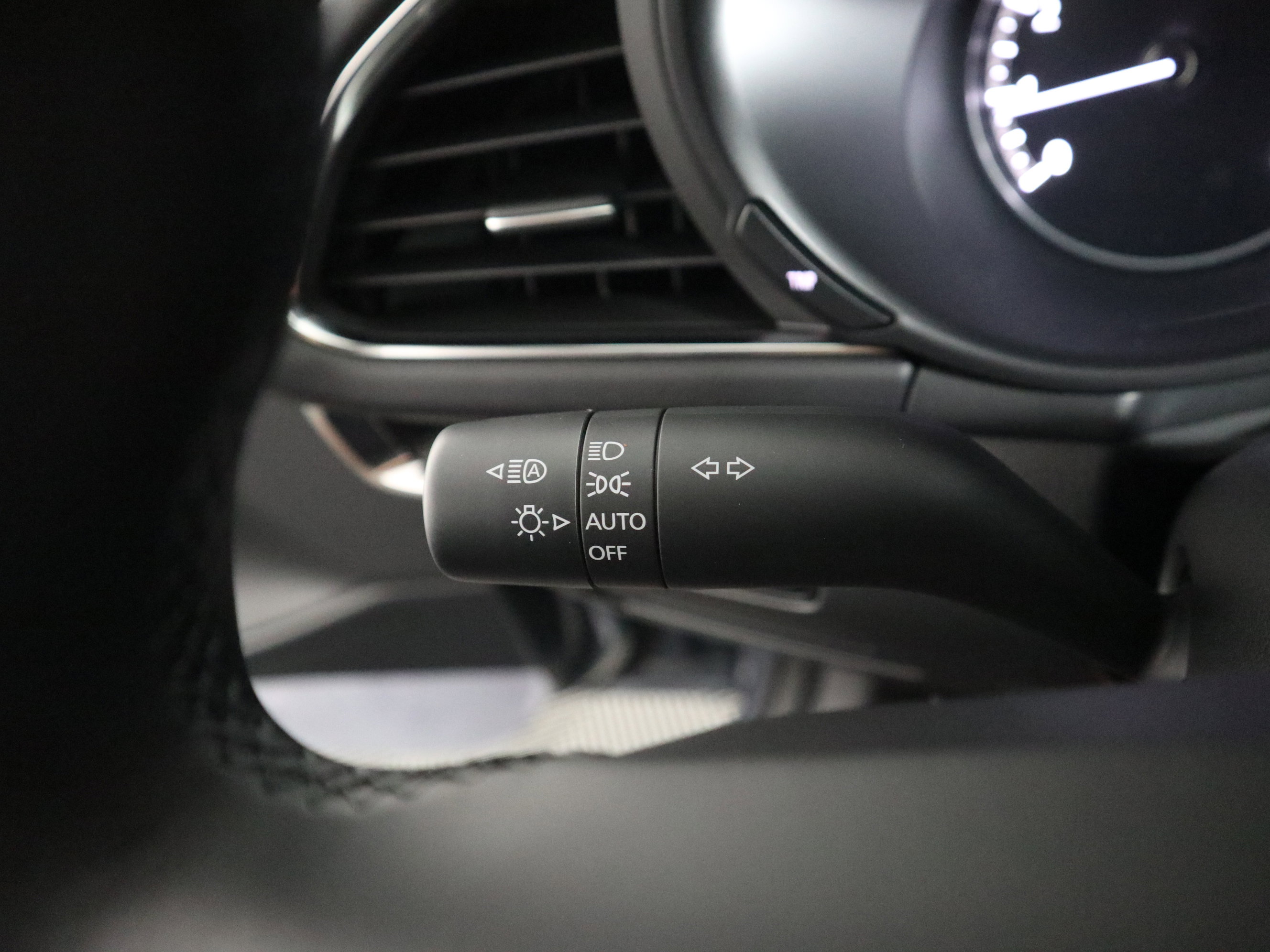 New 2026 MAZDA MAZDA3 Carbon image 23