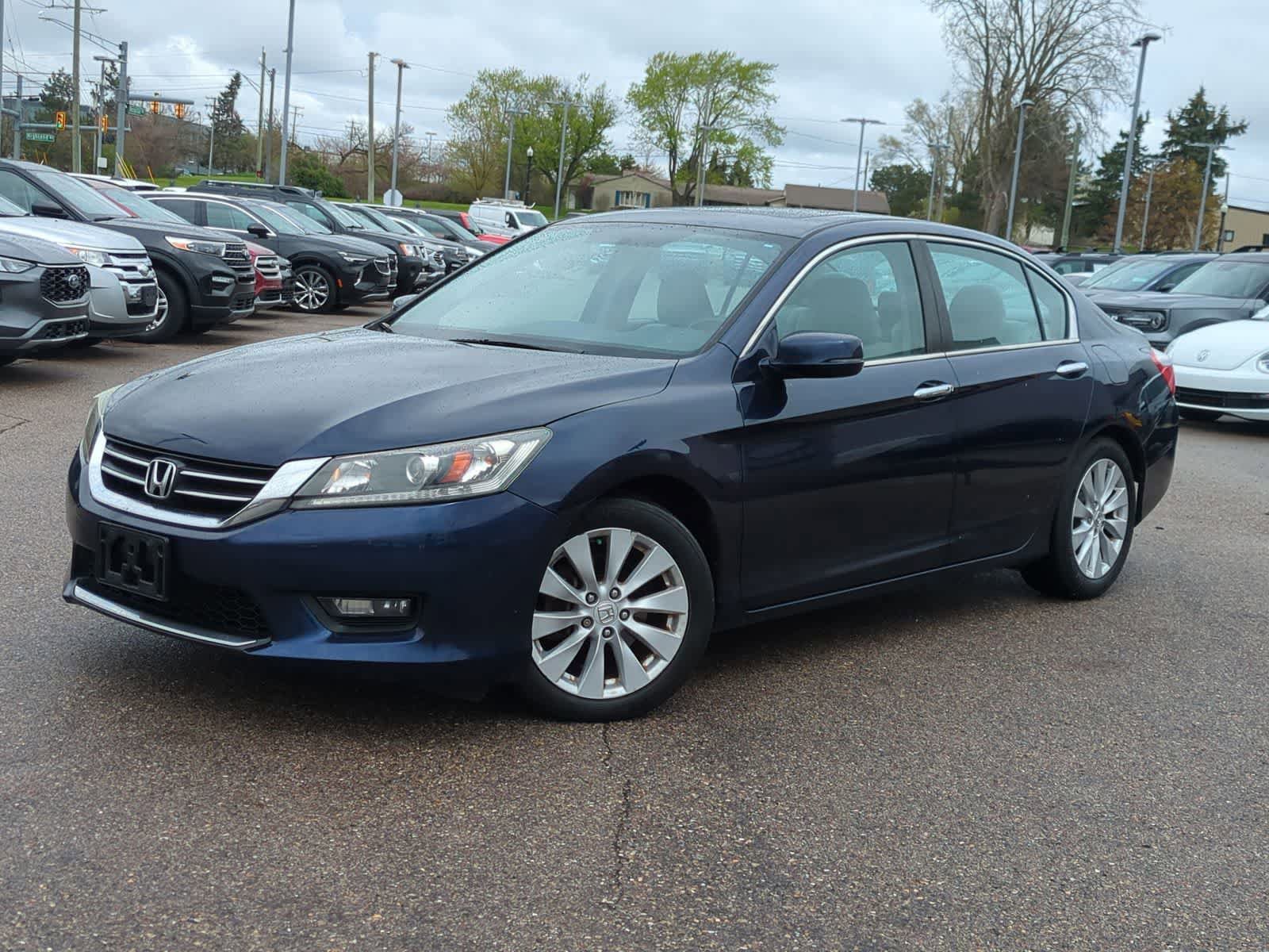 Used 2015 Honda Accord EX image 1