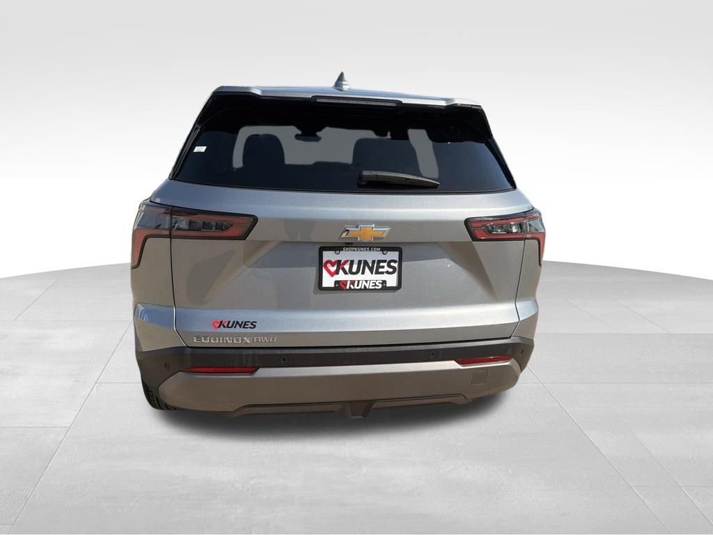 Used 2025 Chevrolet Equinox LT image 8