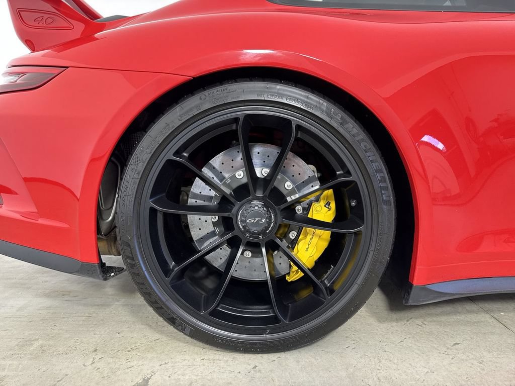 Certified 2019 Porsche 911 GT3 RWD image 16