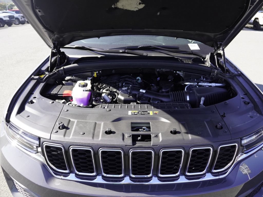 New 2026 Jeep Grand Cherokee Laredo X RWD image 30