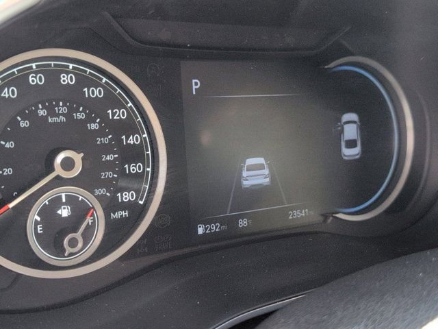 Used 2025 Genesis G70 2.5T RWD image 16