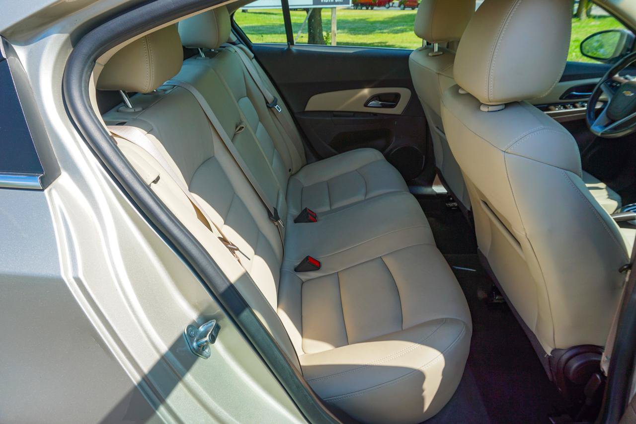 Used 2014 Chevrolet Cruze LT FWD image 20