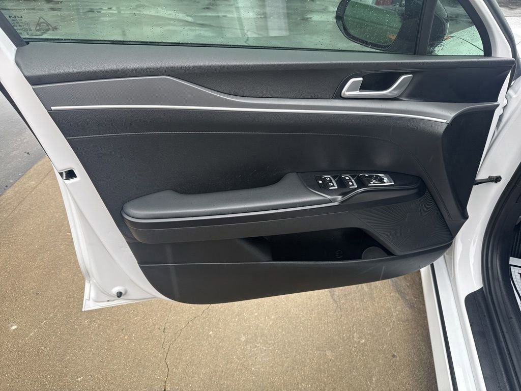 Used 2022 Kia K5 GT-Line w/ GT-Line FWD Premium Package image 16