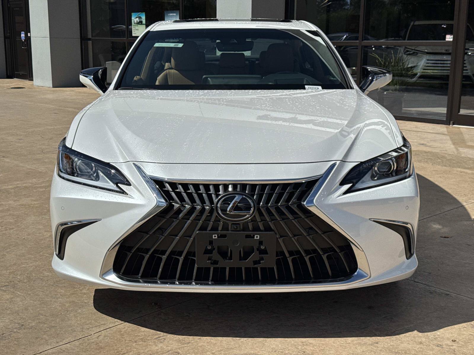 Used 2024 Lexus ES 300h w/ Technology Package FWD image 8