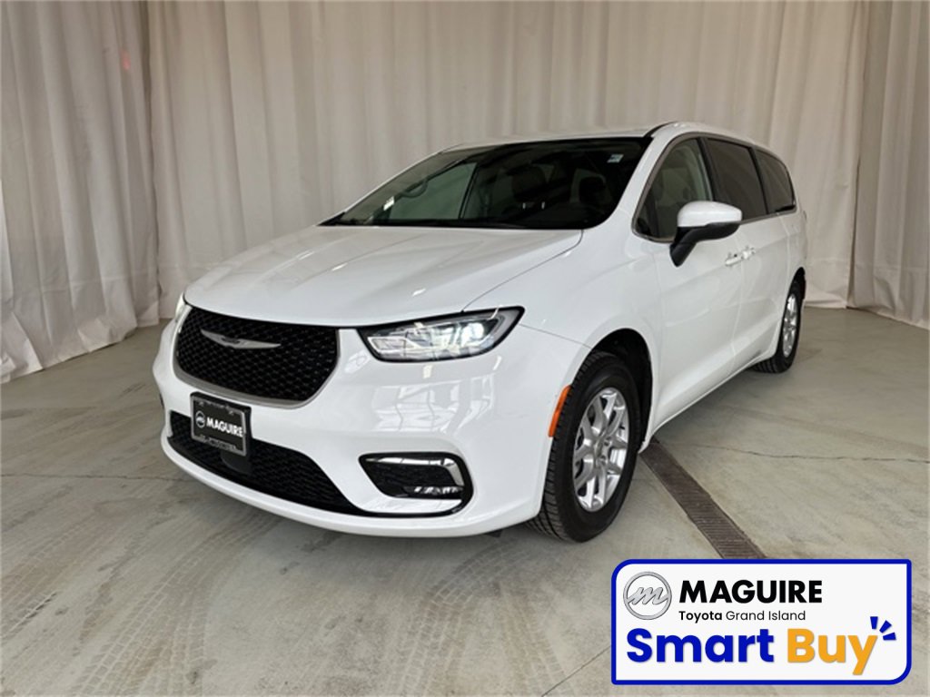 Used 2023 Chrysler Pacifica Touring-L