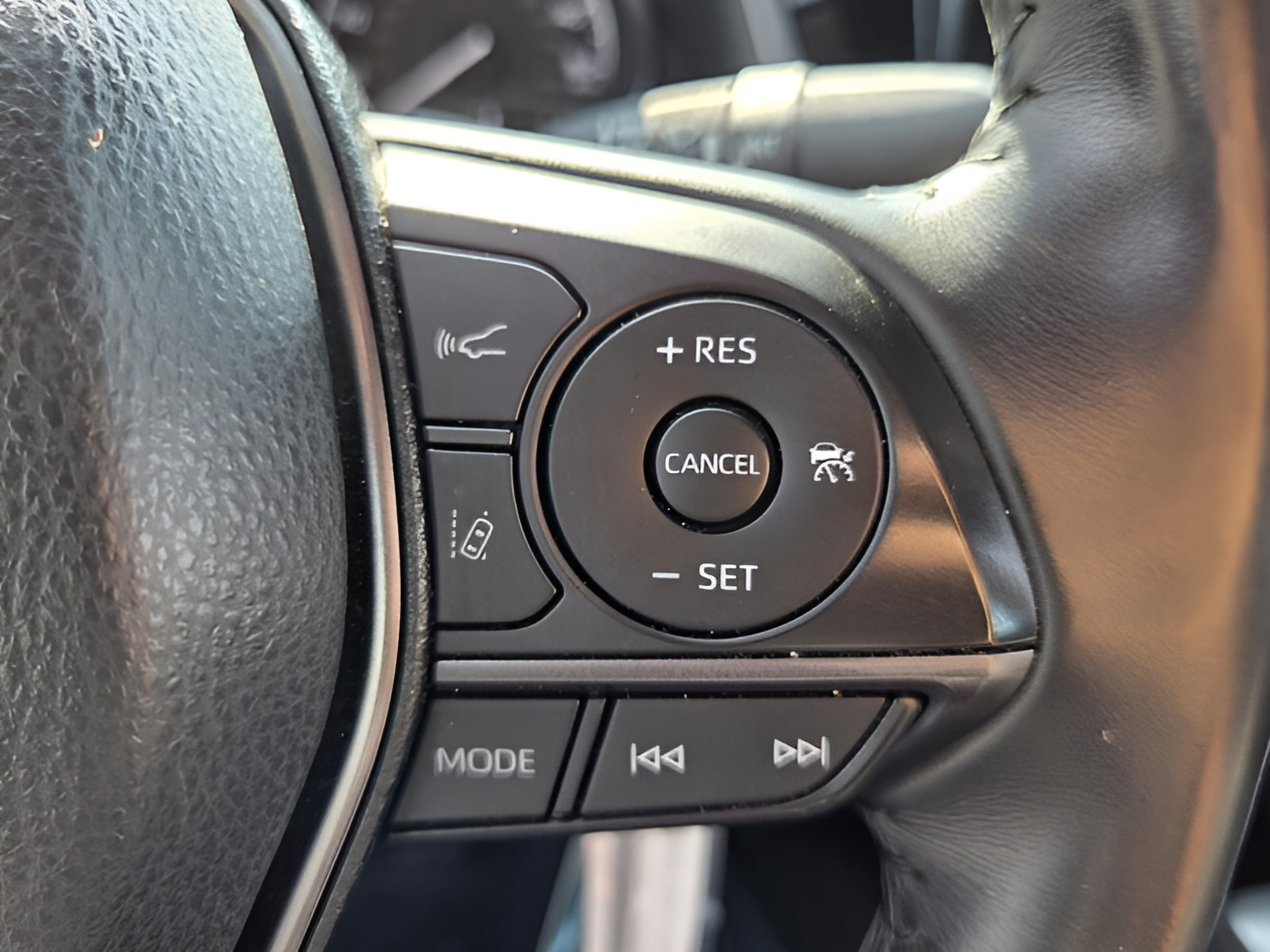 Used 2024 Toyota Camry SE FWD image 24