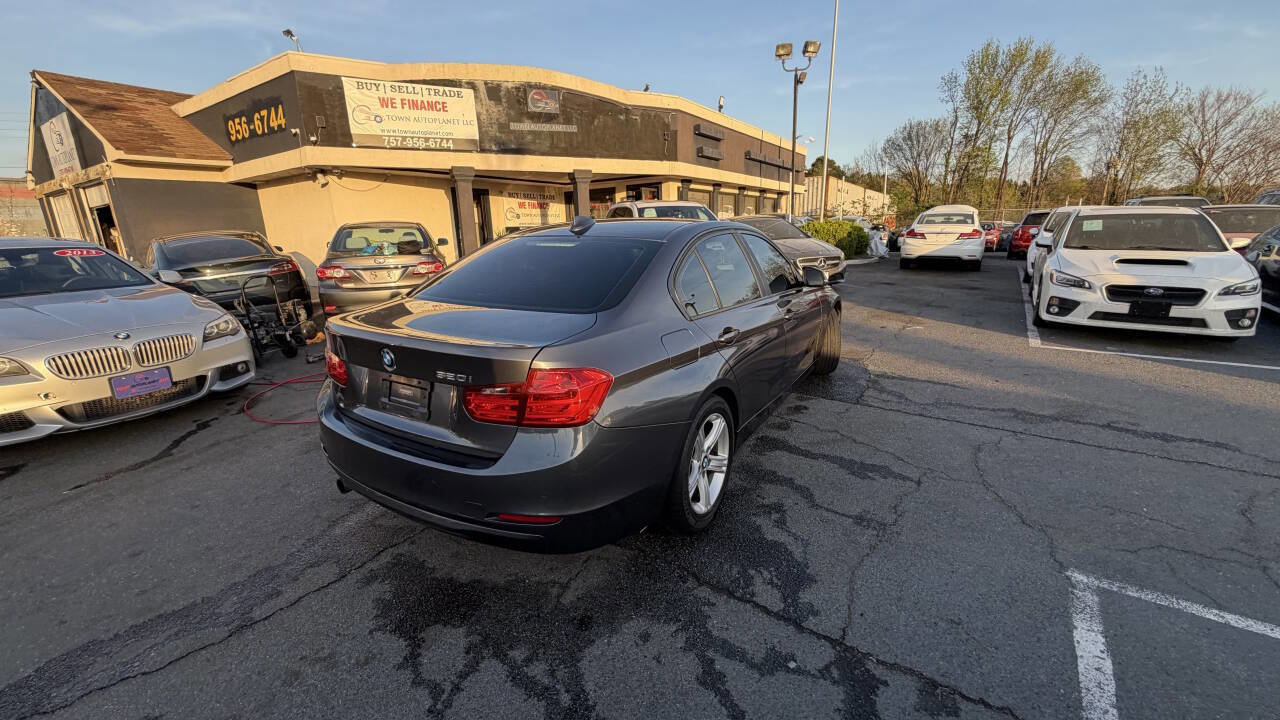 Used 2015 BMW 320i Sedan RWD image 10