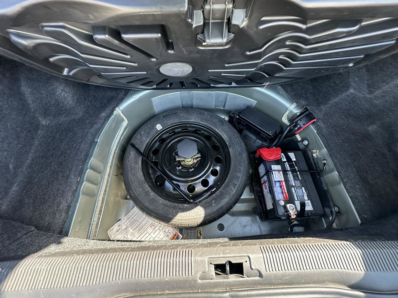 Used 2005 Lincoln LS RWD image 16