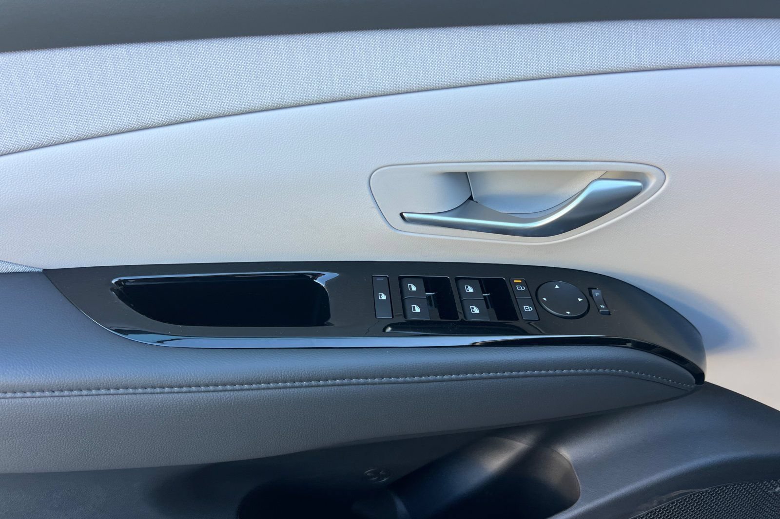 New 2026 Hyundai Tucson Limited AWD/4WD image 12