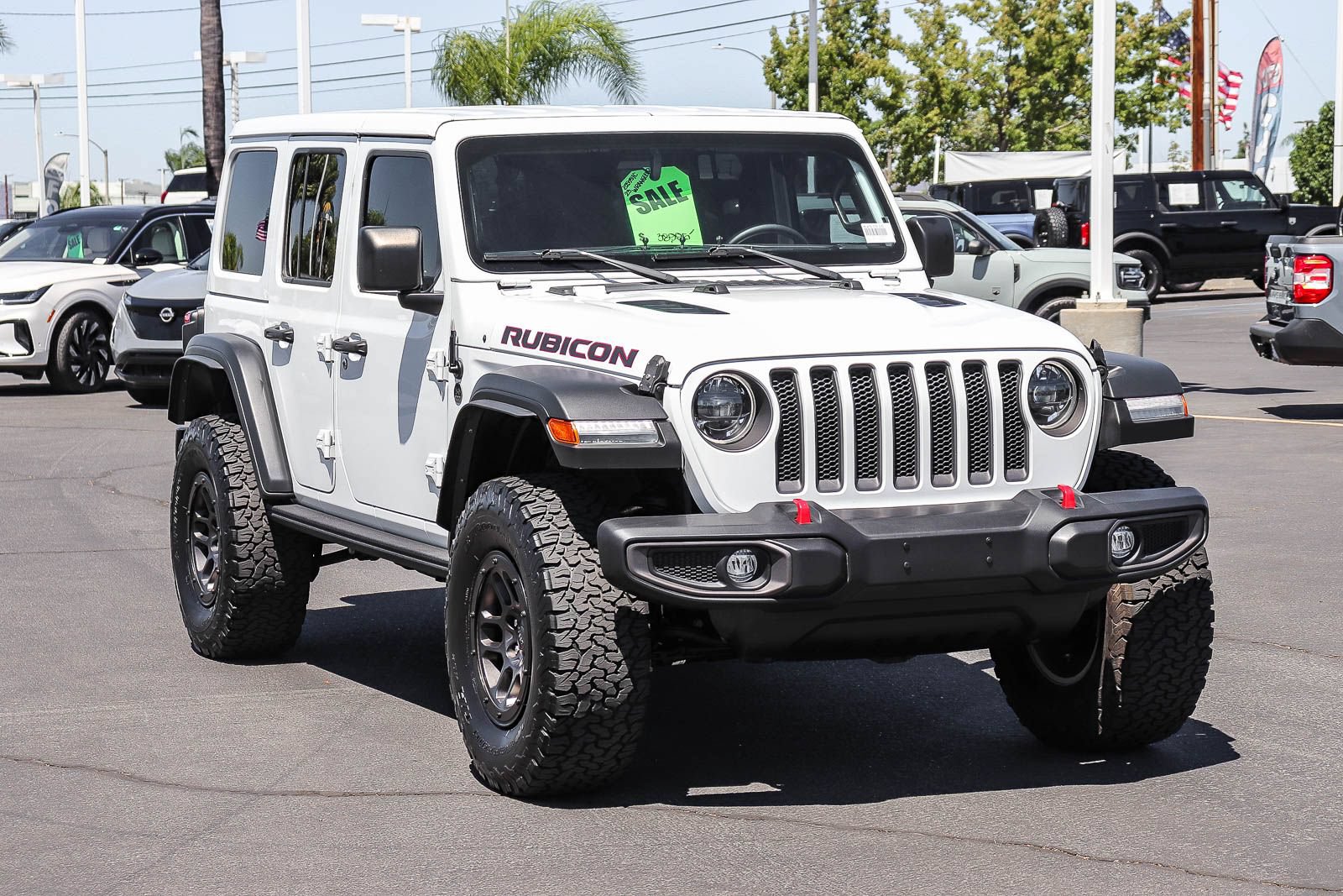 Used 2023 Jeep Wrangler Unlimited Rubicon w/ Xtreme 35 Tire Package AWD/4WD image 3