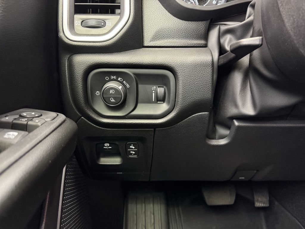 Used 2025 RAM 1500 Big Horn image 15