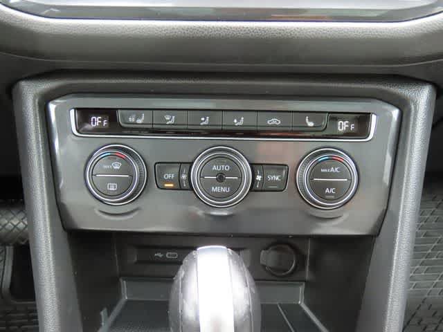 Used 2021 Volkswagen Tiguan SEL w/ 3rd Row Seat Package AWD/4WD image 24