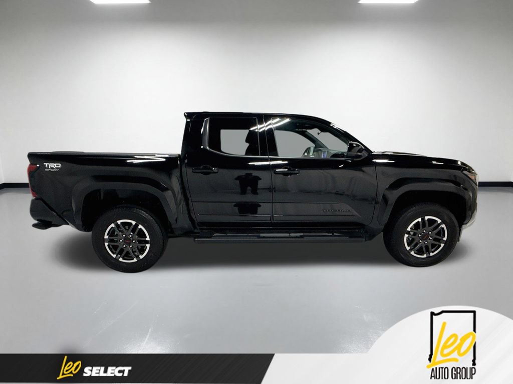 Used 2025 Toyota Tacoma TRD Sport AWD/4WD image 6