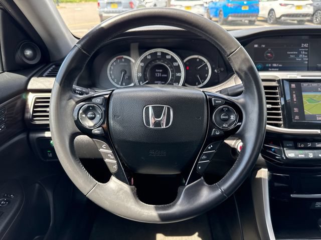 Used 2017 Honda Accord Touring image 20