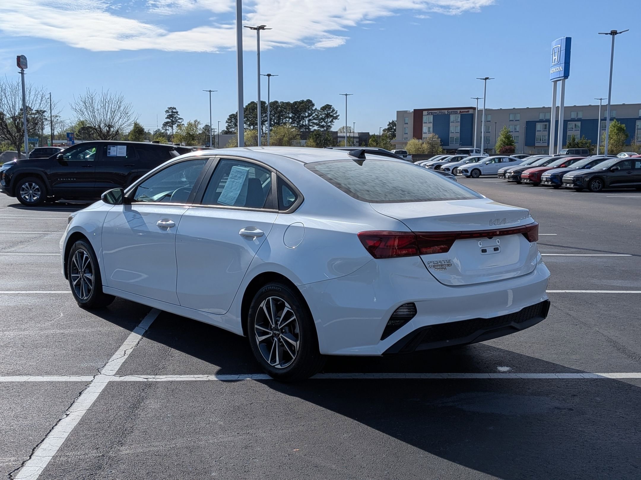 Used 2024 Kia Forte LXS FWD image 5