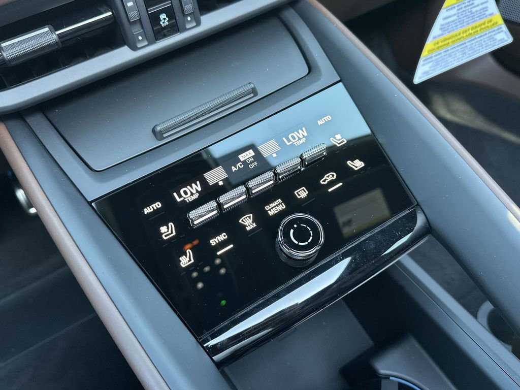 New 2025 Porsche Macan Turbo Electric image 23