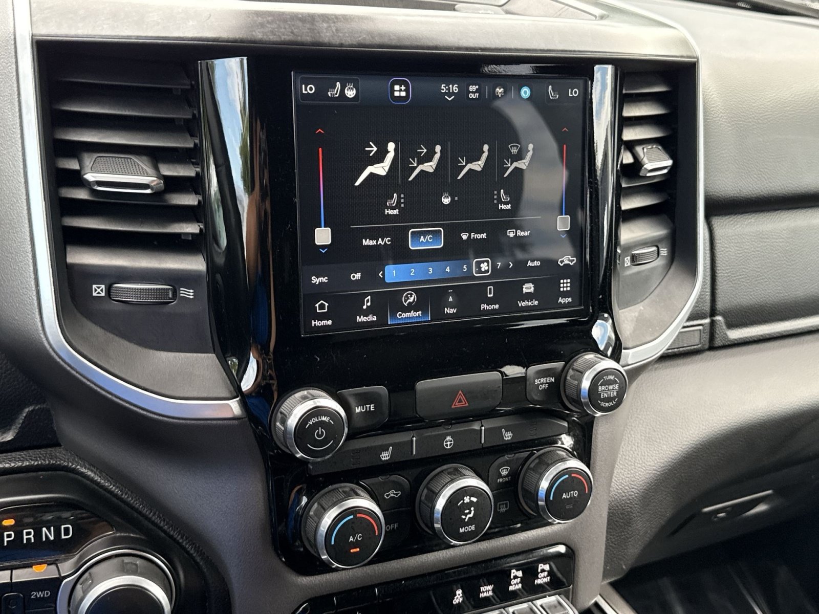 Used 2022 RAM 1500 Big Horn AWD/4WD image 21