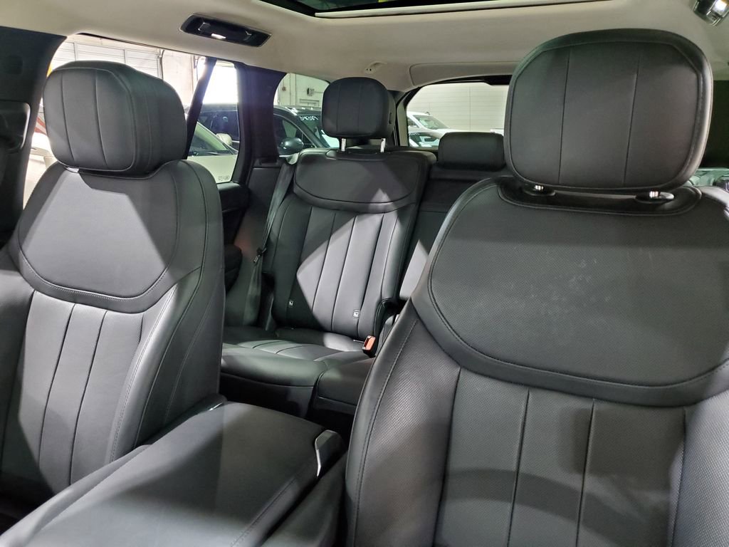 Used 2024 Land Rover Range Rover SE AWD/4WD image 42