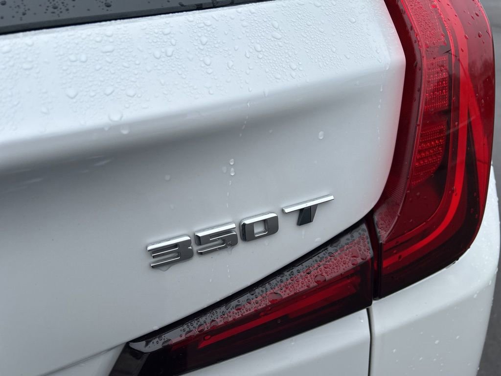 Used 2023 Cadillac XT4 Luxury w/ Cold Weather Package image 12