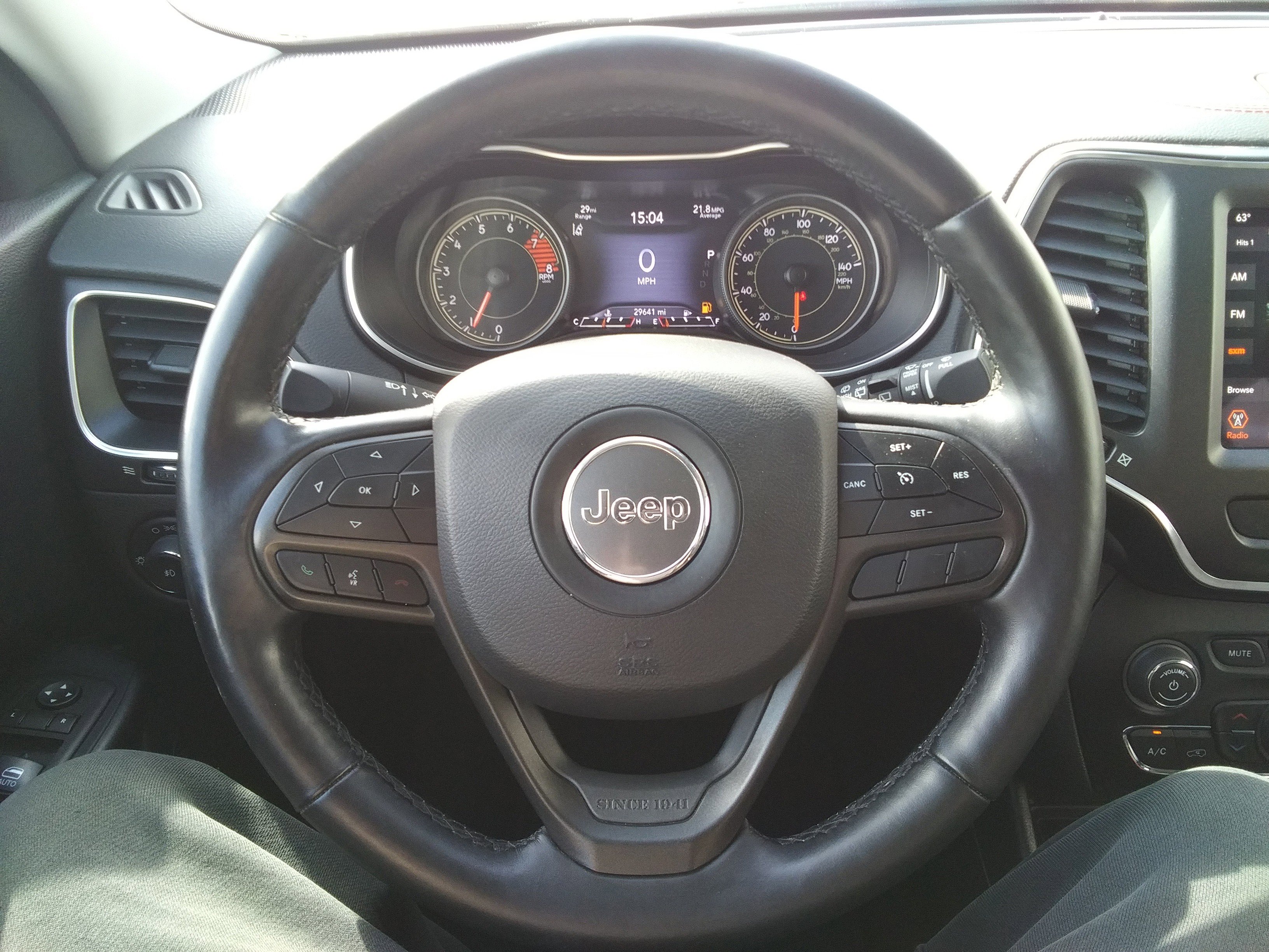 Used 2021 Jeep Cherokee Trailhawk image 14