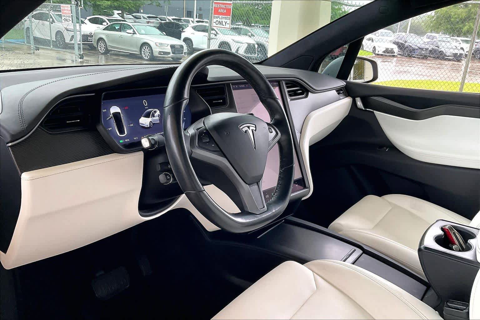 Used 2018 Tesla Model X 100D AWD/4WD image 15