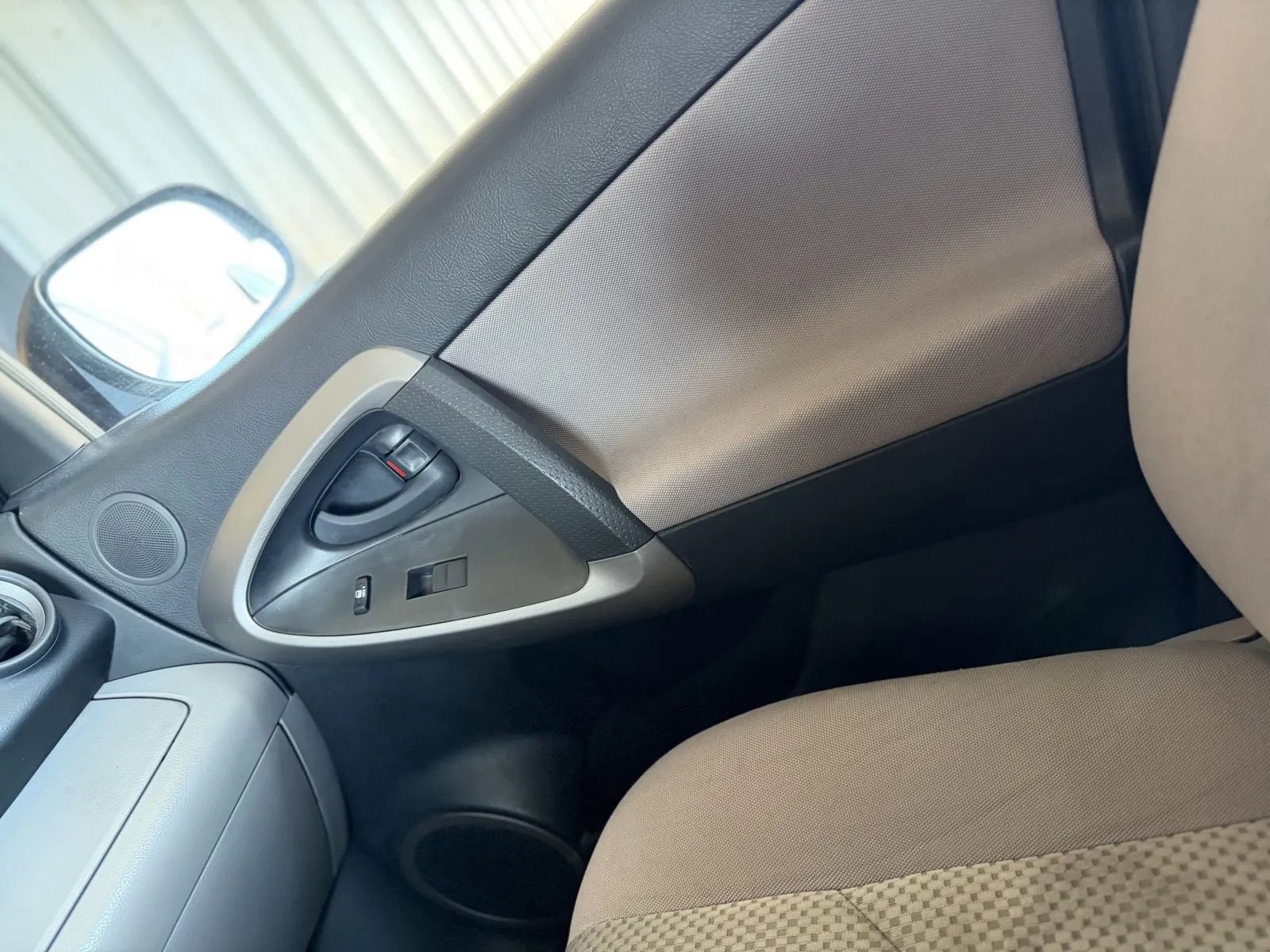 Used 2007 Toyota RAV4 4WD image 27