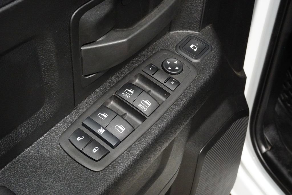 Used 2024 RAM 2500 Tradesman w/ Chrome Appearance Group image 24