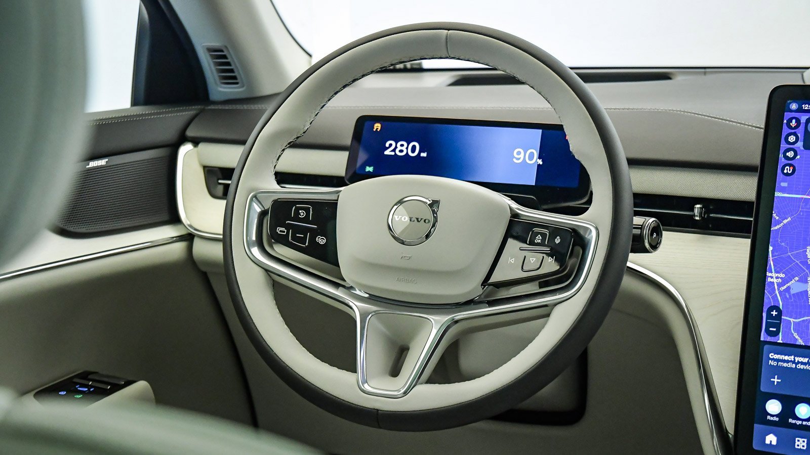 New 2025 Volvo EX90 Plus w/ Protection Package Premier image 13