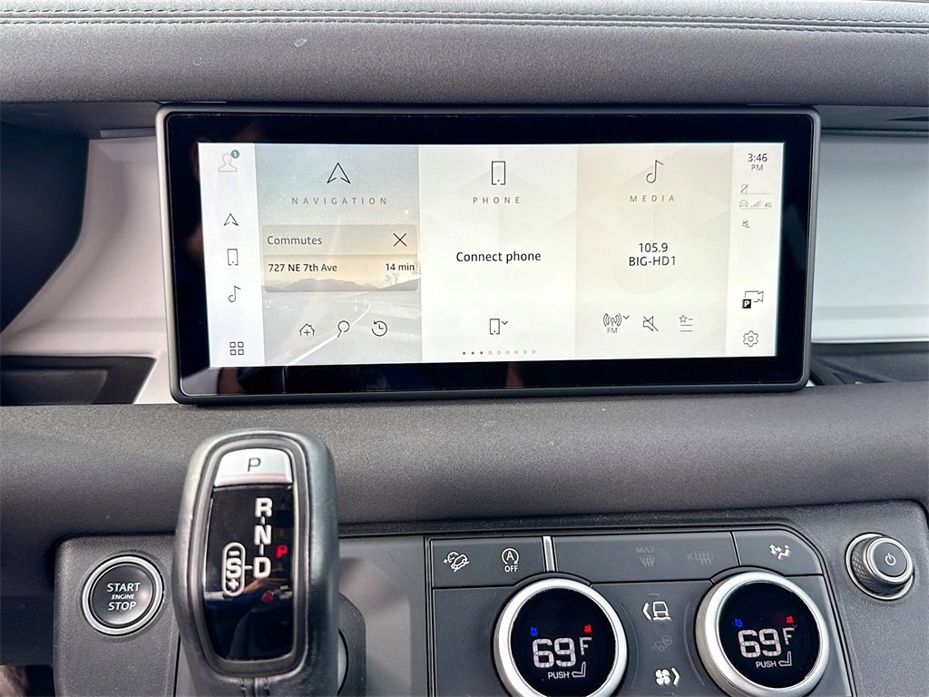 Used 2023 Land Rover Defender 90 SE image 16