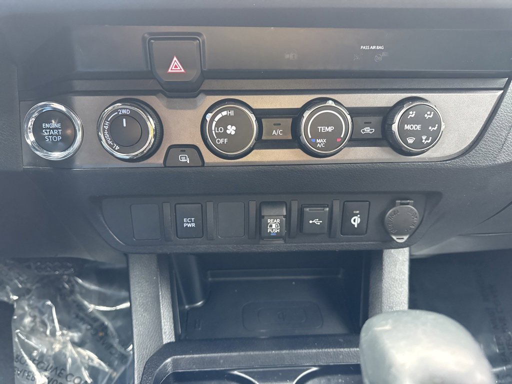 Used 2020 Toyota Tacoma TRD Sport image 21